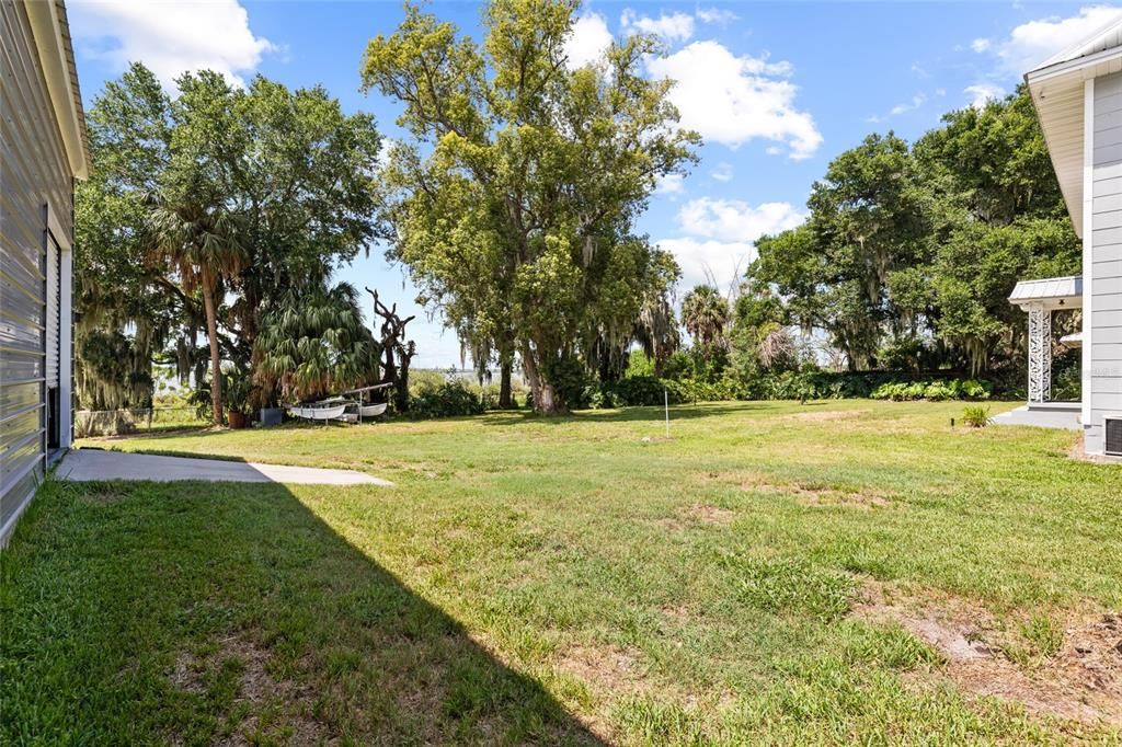 For Sale: $415,000 (3 beds, 1 baths, 3100 Square Feet)