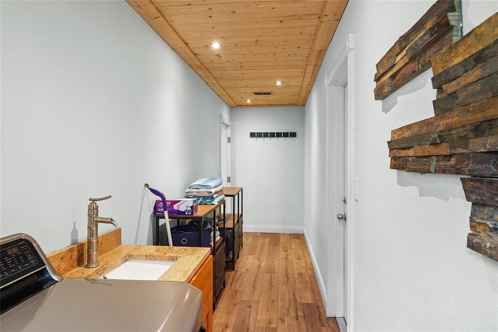 For Sale: $899,000 (3 beds, 2 baths, 2728 Square Feet)