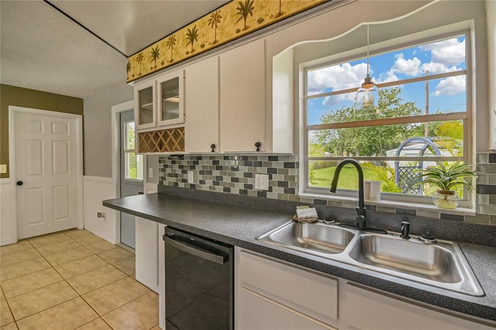En Venta: $245,000 (3 camas, 1 baños, 1176 Pies cuadrados)