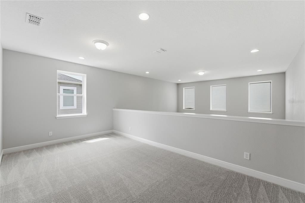 For Sale: $968,800 (5 beds, 4 baths, 3777 Square Feet)