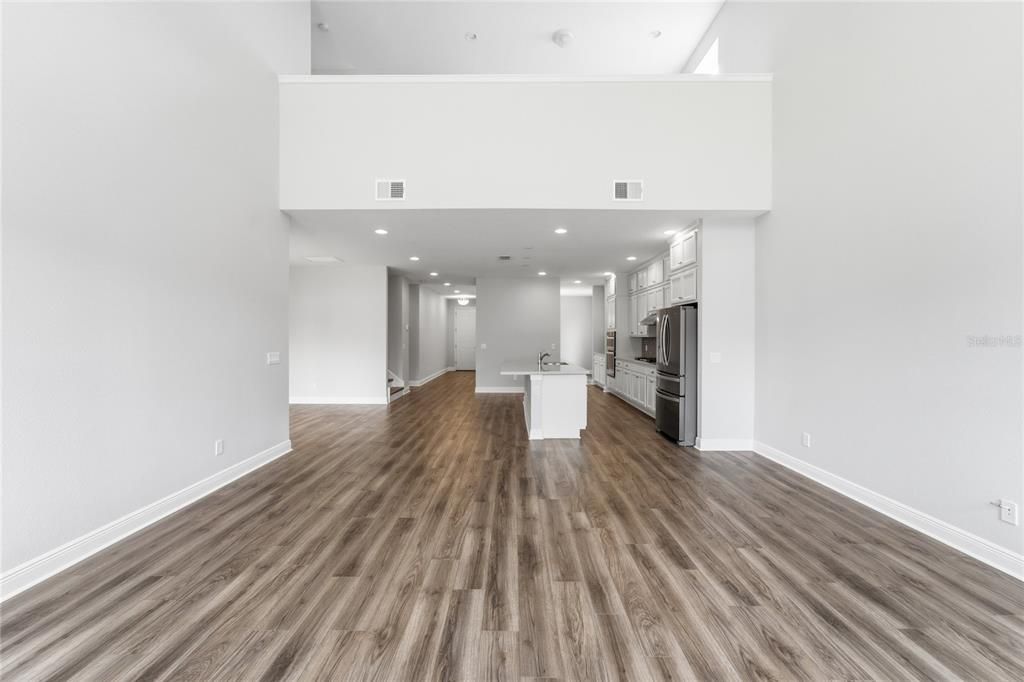 For Sale: $968,800 (5 beds, 4 baths, 3777 Square Feet)