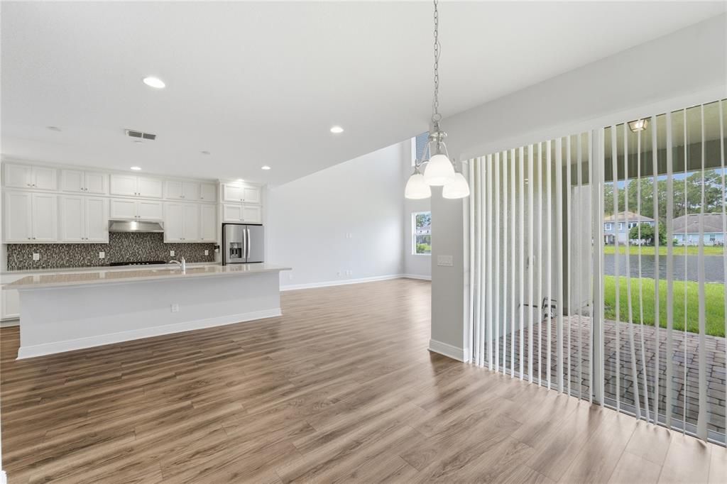 For Sale: $968,800 (5 beds, 4 baths, 3777 Square Feet)