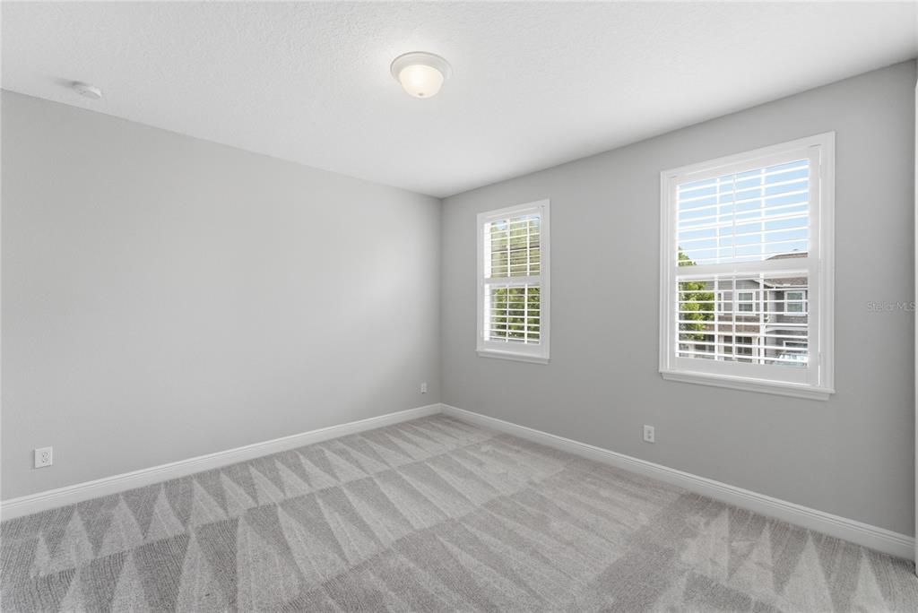 For Sale: $968,800 (5 beds, 4 baths, 3777 Square Feet)