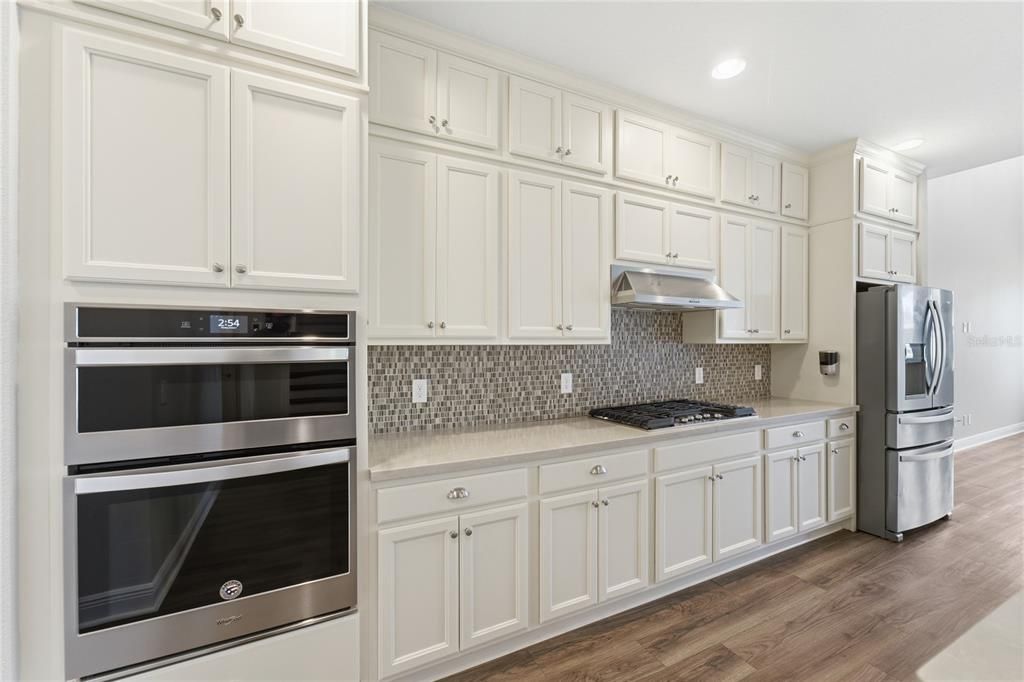 For Sale: $968,800 (5 beds, 4 baths, 3777 Square Feet)