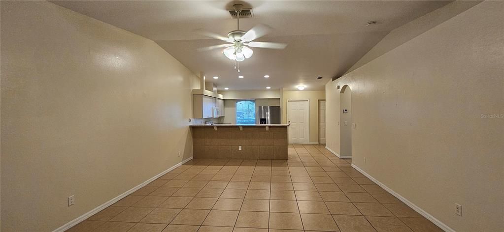 For Rent: $1,600 (3 beds, 2 baths, 1224 Square Feet)