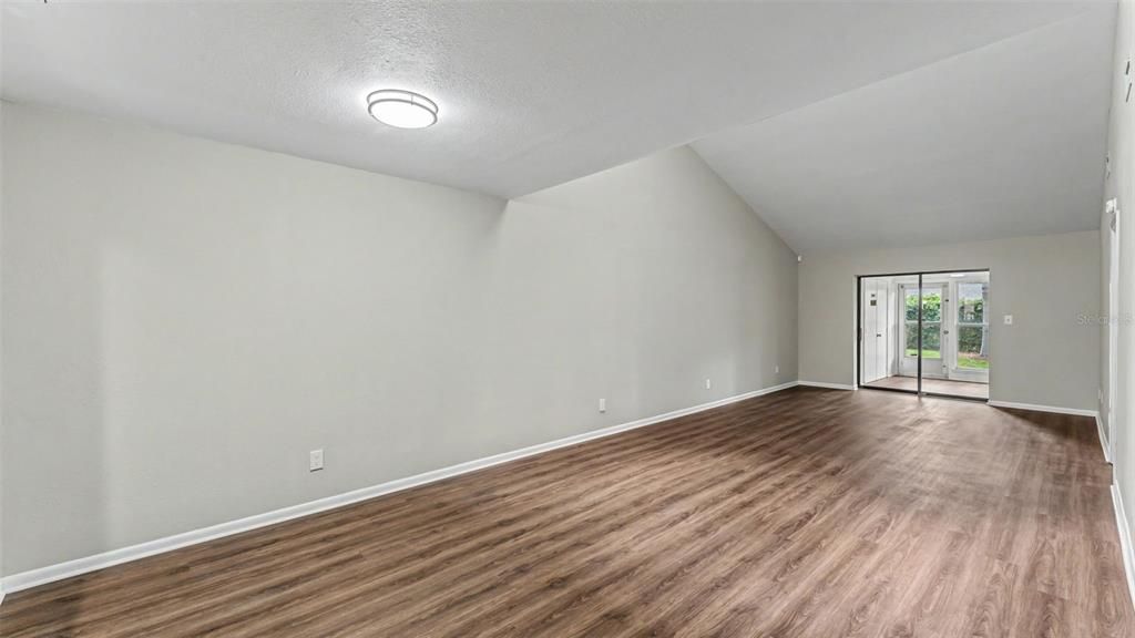 En Venta: $179,900 (3 camas, 2 baños, 1387 Pies cuadrados)