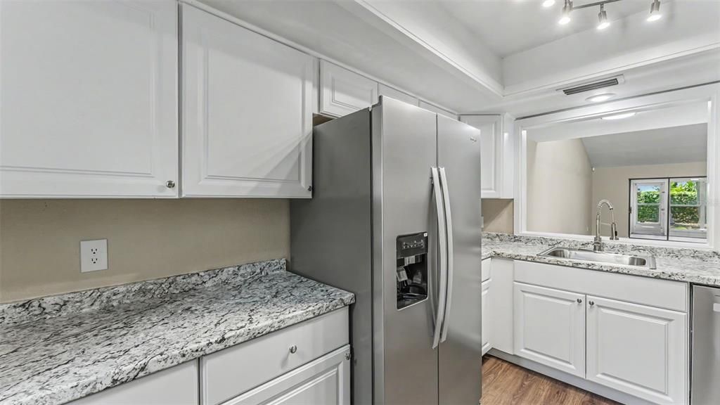 En Venta: $179,900 (3 camas, 2 baños, 1387 Pies cuadrados)