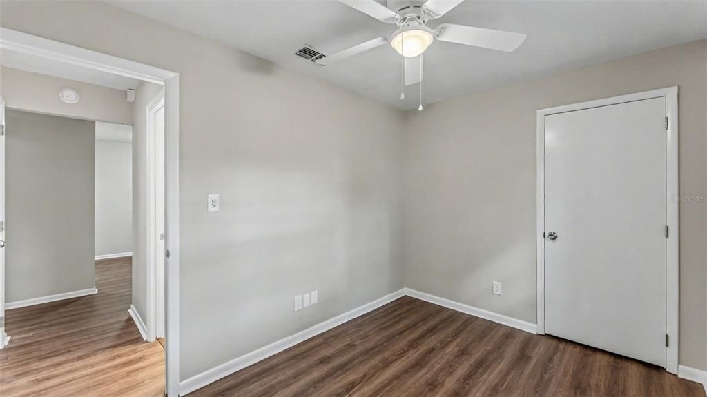 En Venta: $179,900 (3 camas, 2 baños, 1387 Pies cuadrados)