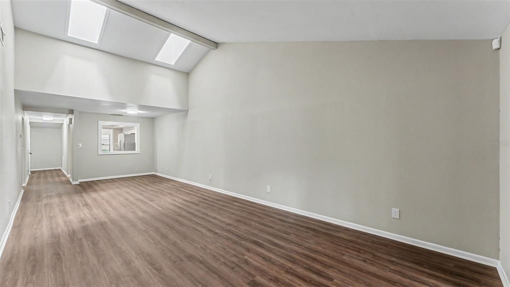 En Venta: $179,900 (3 camas, 2 baños, 1387 Pies cuadrados)