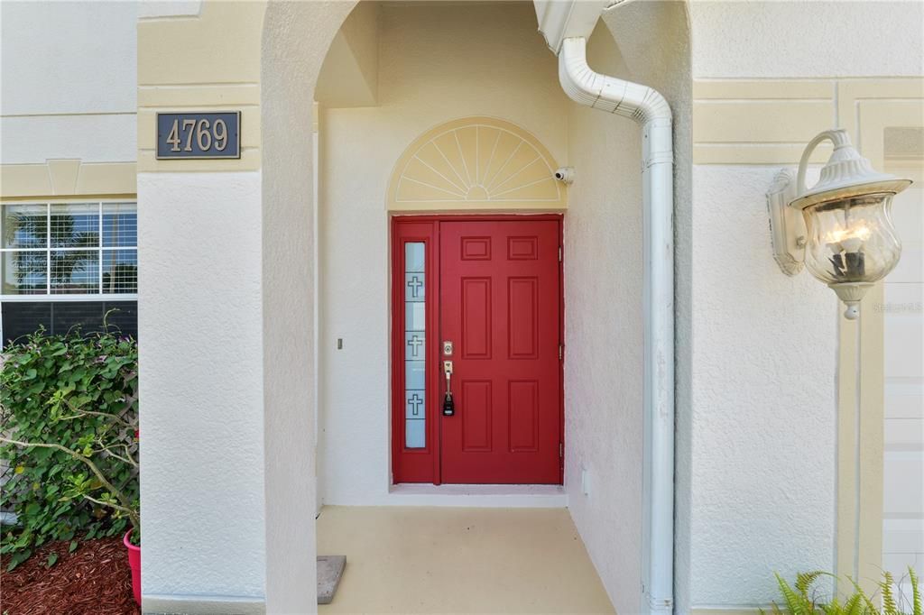 For Sale: $395,000 (4 beds, 2 baths, 2482 Square Feet)