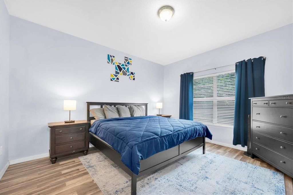 В аренду: $2,200 (2 спален, 2 ванн, 1406 Квадратных фут)