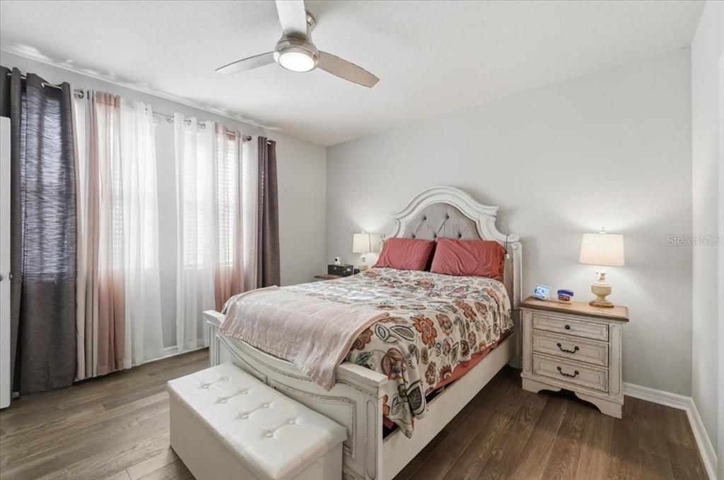 For Sale: $245,000 (3 beds, 2 baths, 1464 Square Feet)