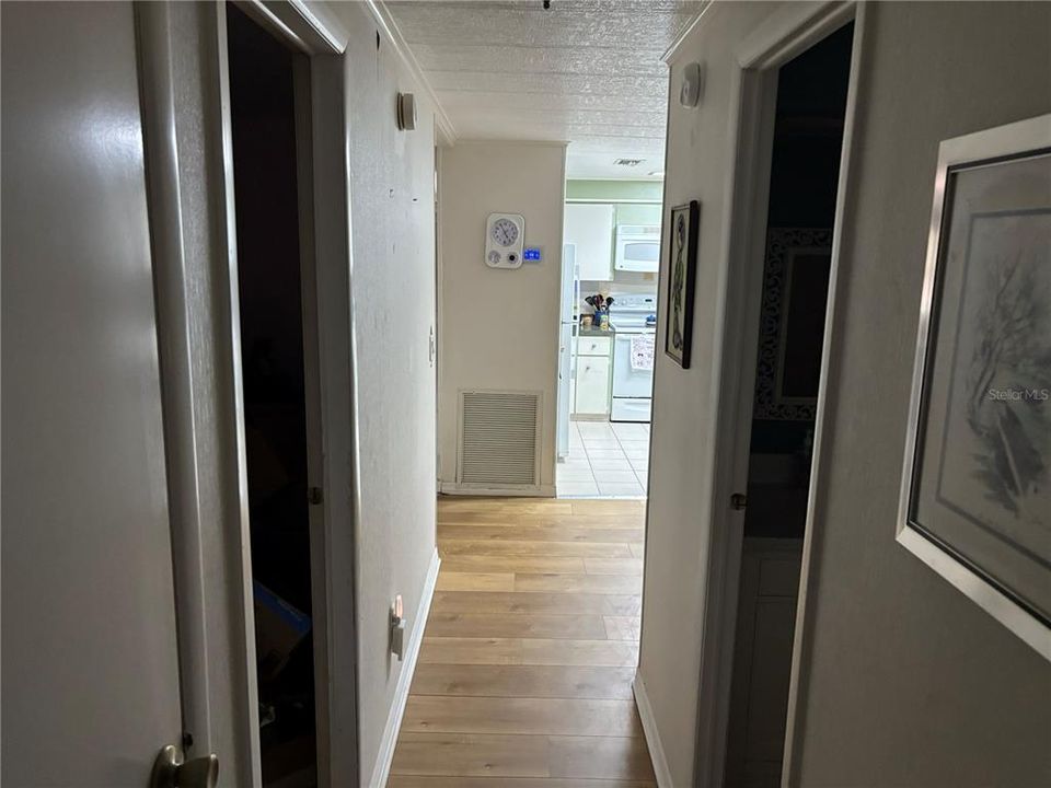 На продажу: $146,900 (2 спален, 2 ванн, 1457 Квадратных фут)