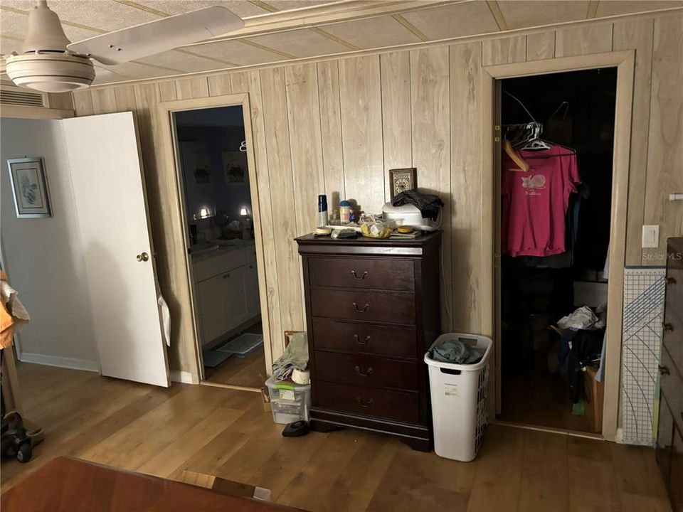 На продажу: $146,900 (2 спален, 2 ванн, 1457 Квадратных фут)