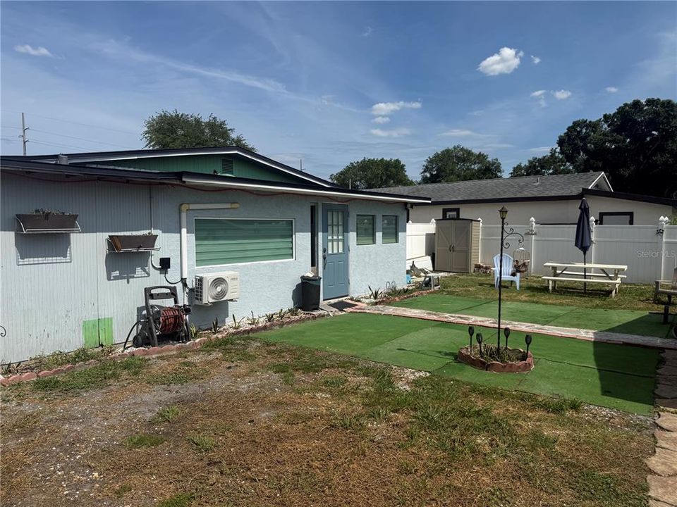For Sale: $429,999 (4 beds, 3 baths, 1290 Square Feet)