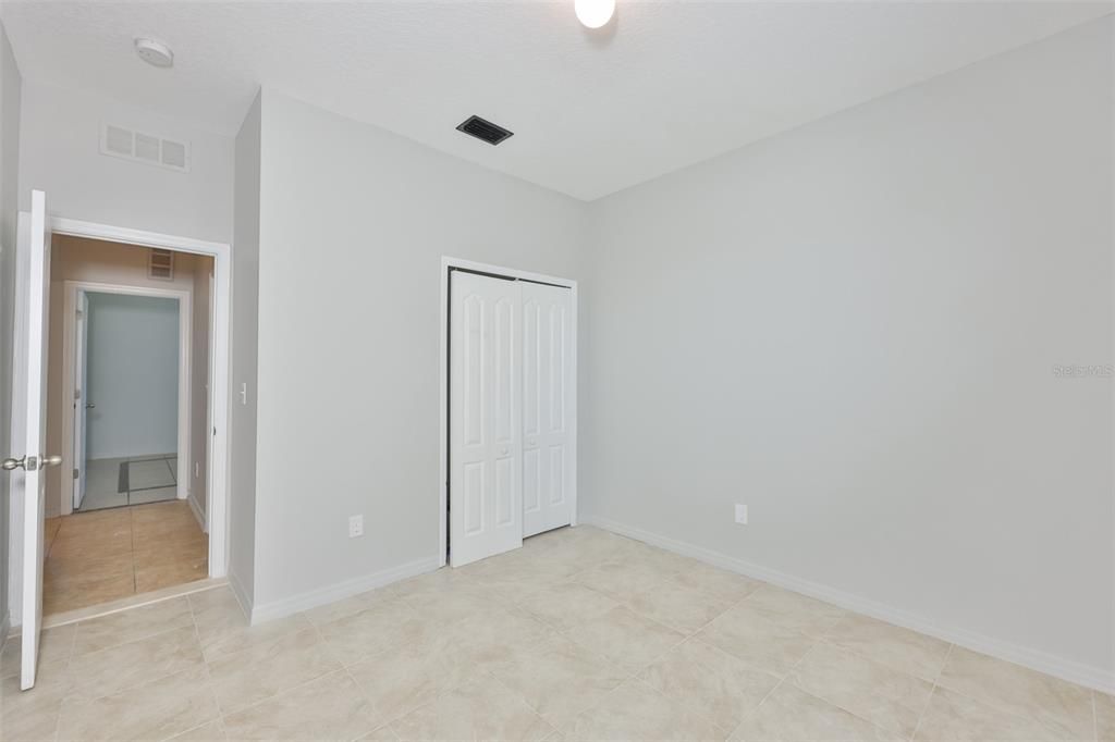 For Sale: $305,000 (3 beds, 2 baths, 1583 Square Feet)