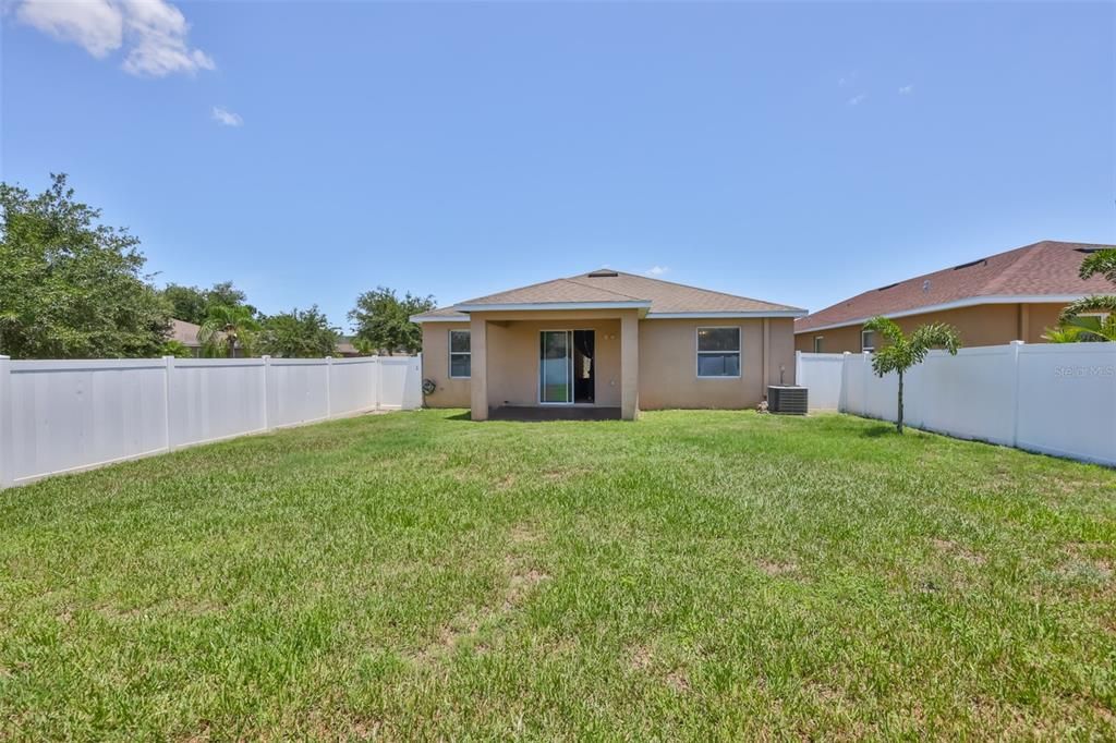 For Sale: $305,000 (3 beds, 2 baths, 1583 Square Feet)