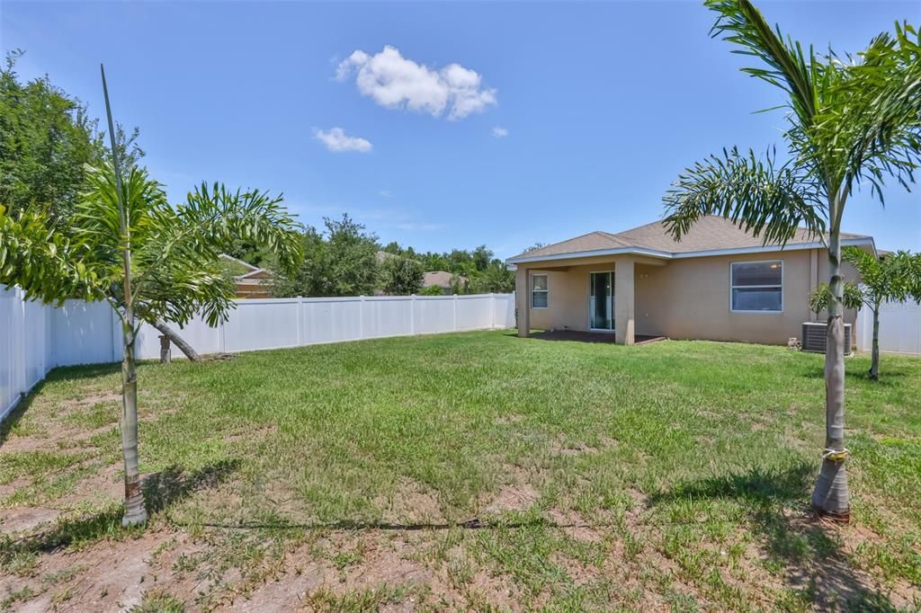 For Sale: $305,000 (3 beds, 2 baths, 1583 Square Feet)