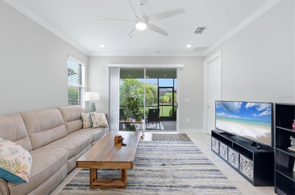 For Sale: $429,000 (3 beds, 2 baths, 1614 Square Feet)
