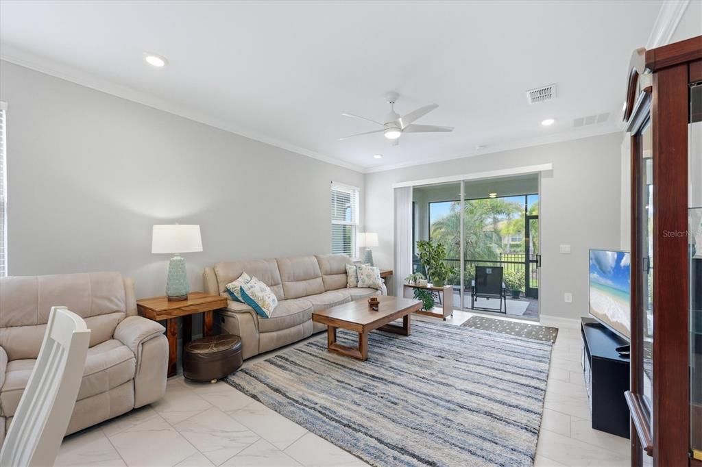 For Sale: $429,000 (3 beds, 2 baths, 1614 Square Feet)