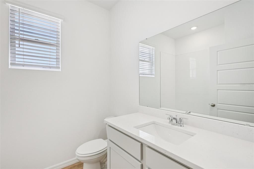 For Sale: $457,900 (5 beds, 3 baths, 2490 Square Feet)