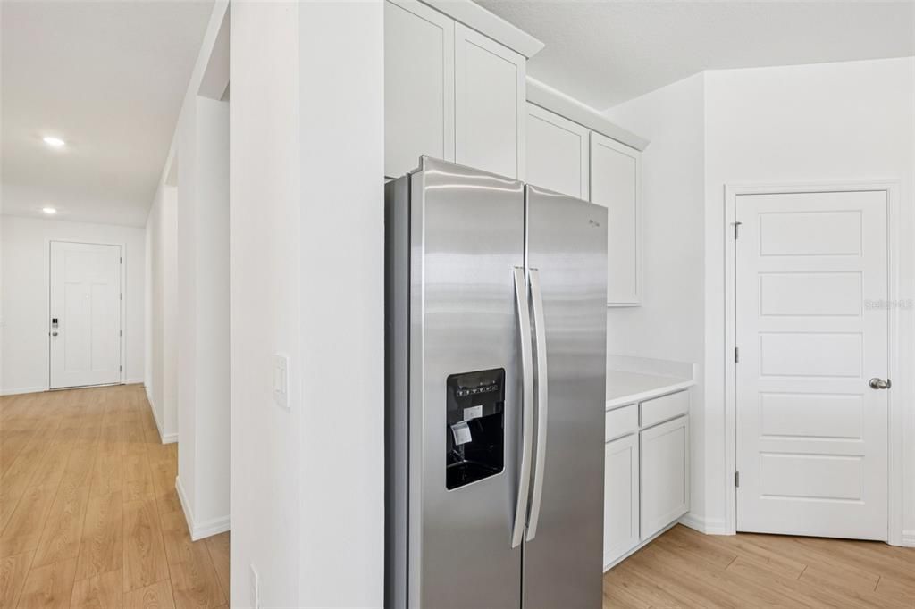 For Sale: $457,900 (5 beds, 3 baths, 2490 Square Feet)