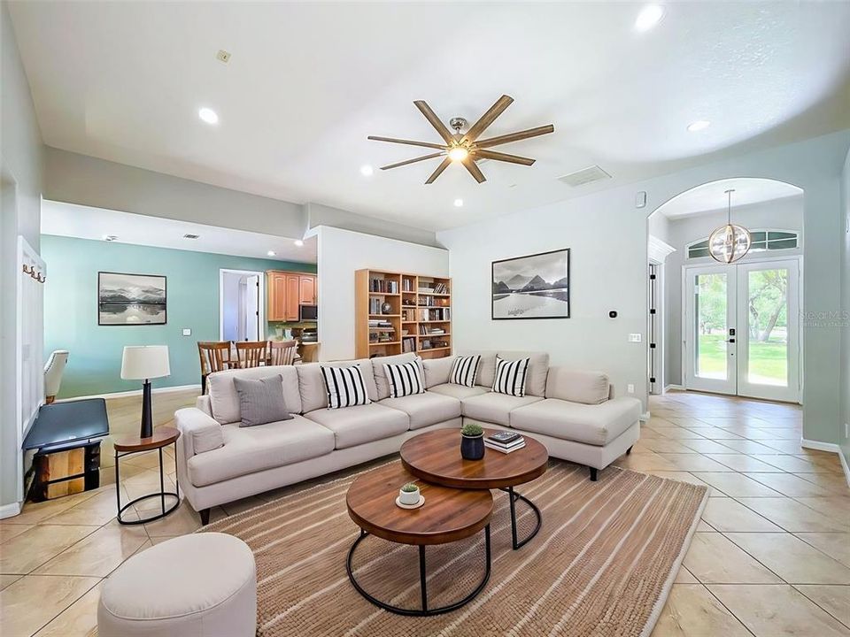 For Sale: $774,900 (4 beds, 3 baths, 2635 Square Feet)