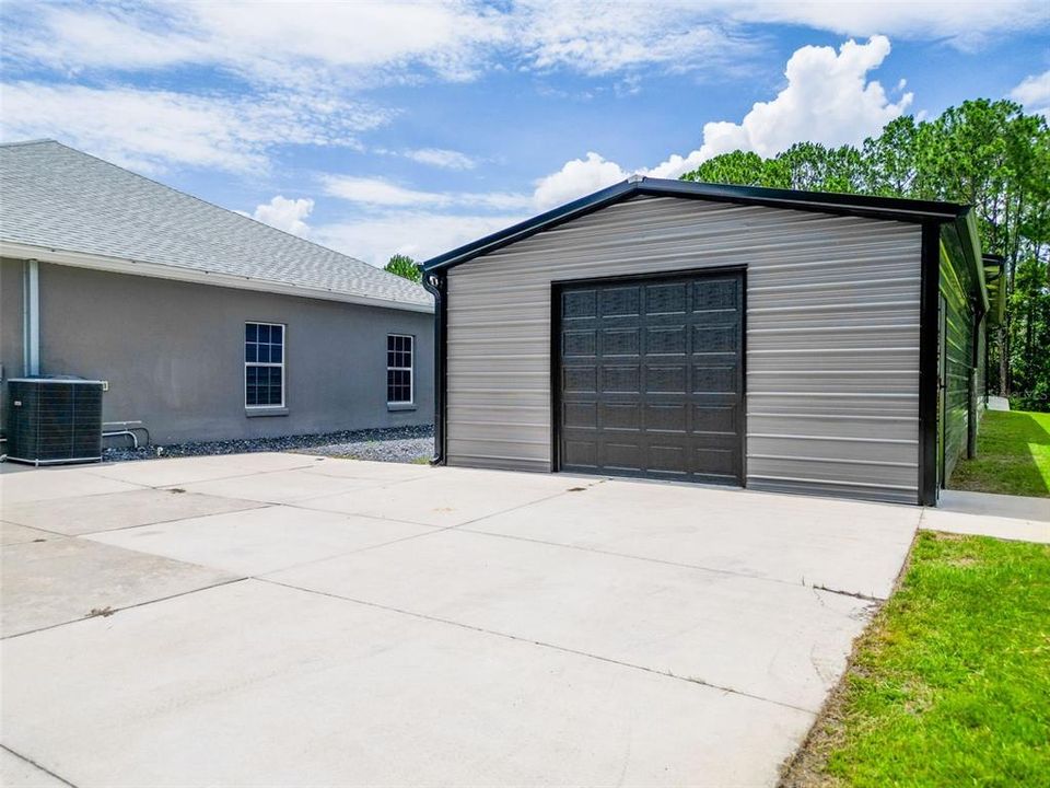 For Sale: $774,900 (4 beds, 3 baths, 2635 Square Feet)