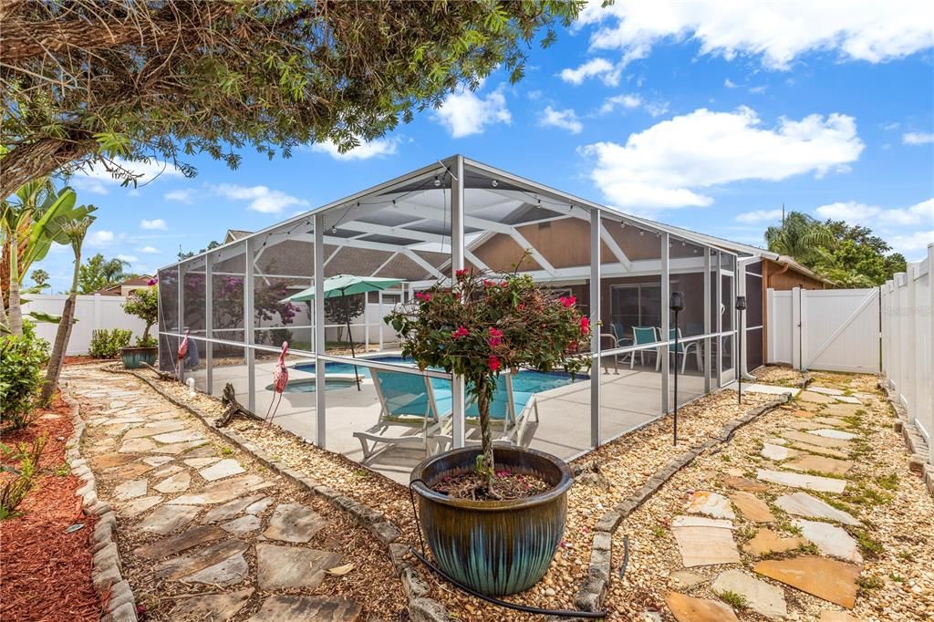 For Sale: $445,000 (4 beds, 2 baths, 1476 Square Feet)