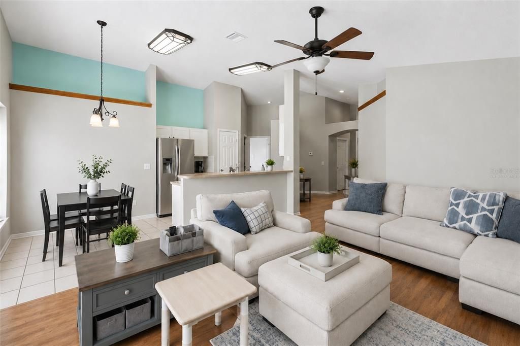 For Sale: $445,000 (4 beds, 2 baths, 1476 Square Feet)