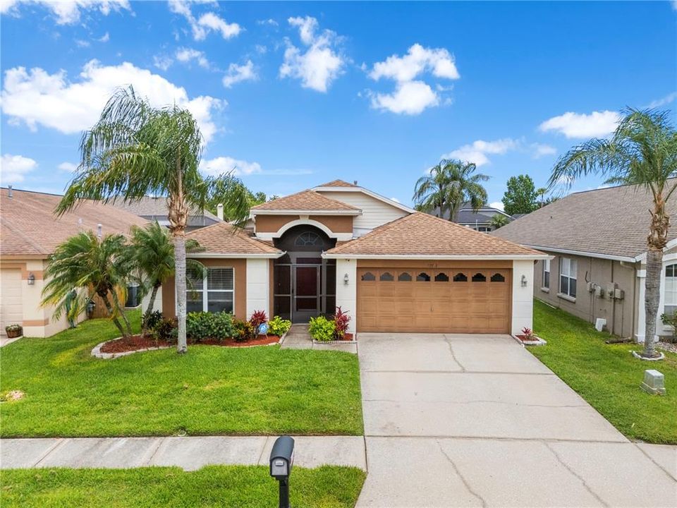 For Sale: $445,000 (4 beds, 2 baths, 1476 Square Feet)