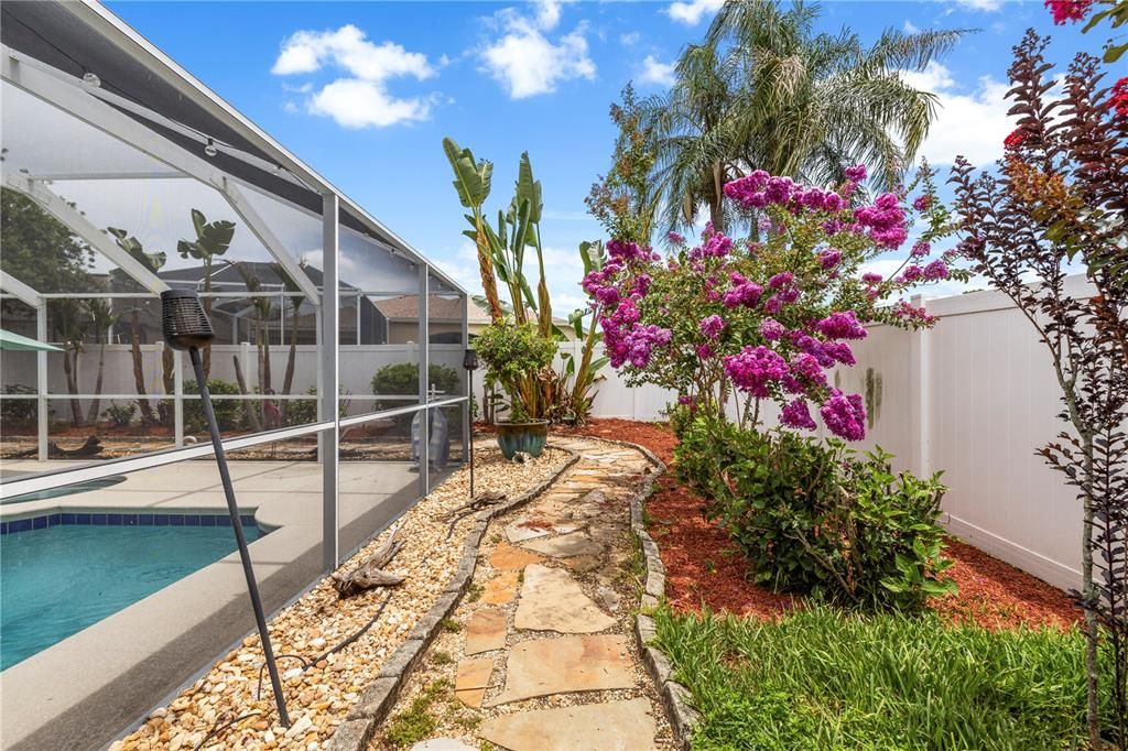 For Sale: $445,000 (4 beds, 2 baths, 1476 Square Feet)