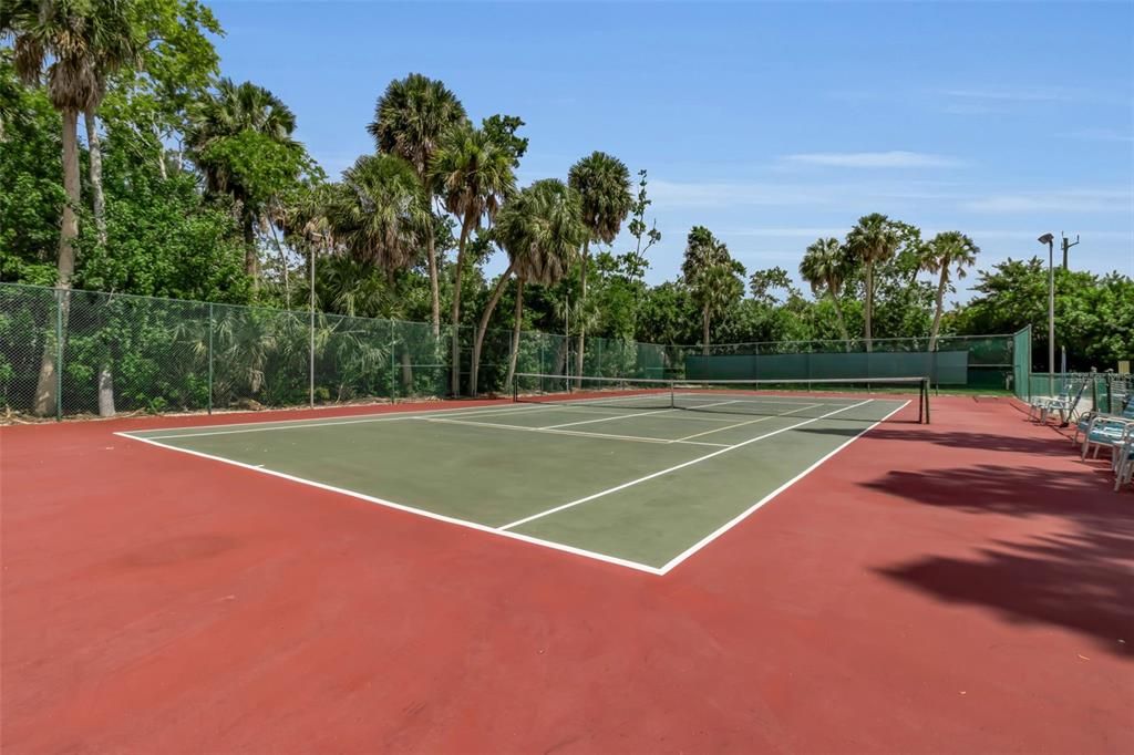 For Sale: $199,000 (2 beds, 2 baths, 1197 Square Feet)