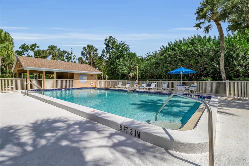 For Sale: $199,000 (2 beds, 2 baths, 1197 Square Feet)