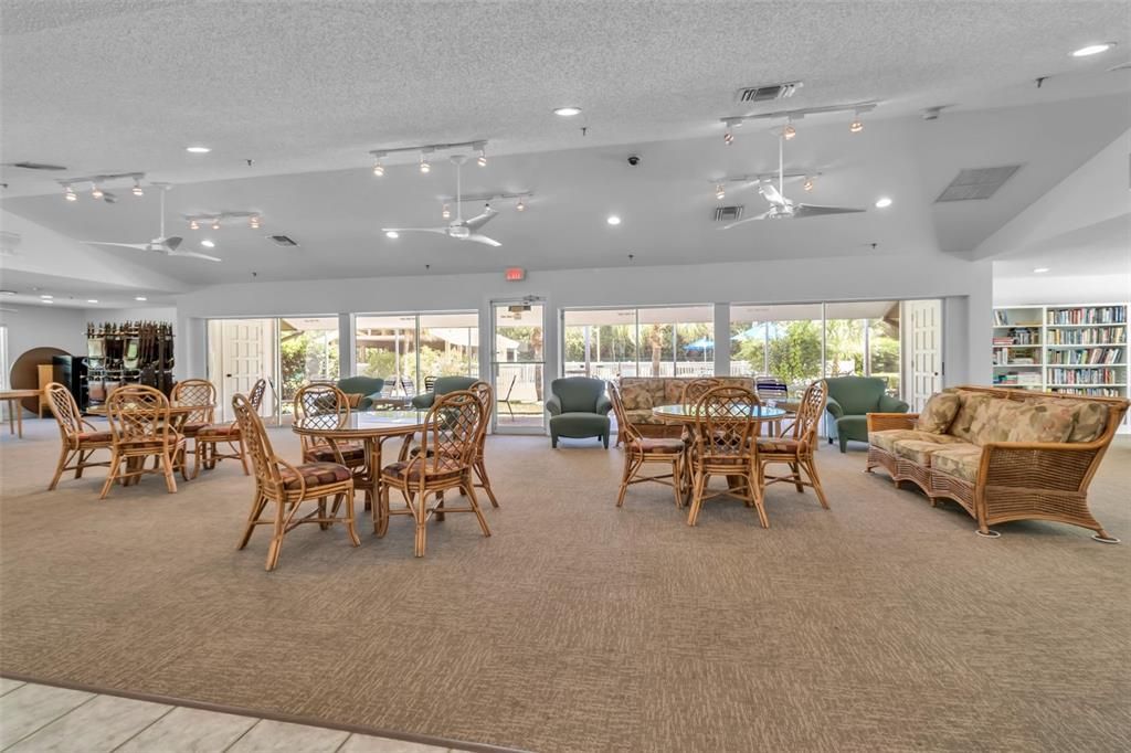 For Sale: $199,000 (2 beds, 2 baths, 1197 Square Feet)
