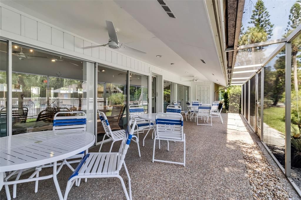 For Sale: $199,000 (2 beds, 2 baths, 1197 Square Feet)