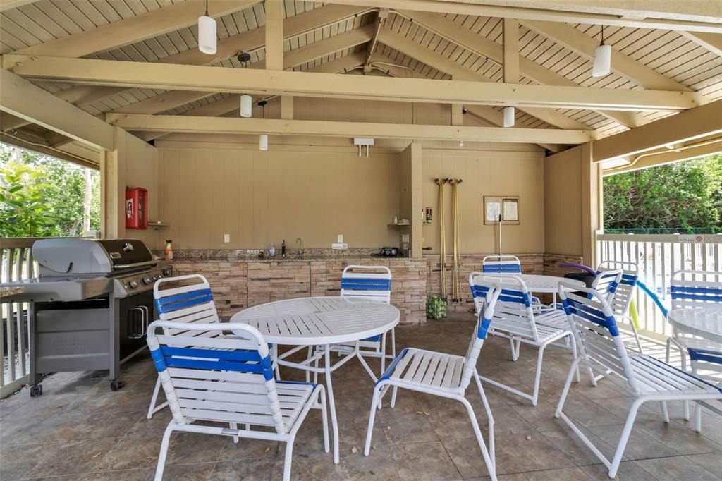 For Sale: $199,000 (2 beds, 2 baths, 1197 Square Feet)