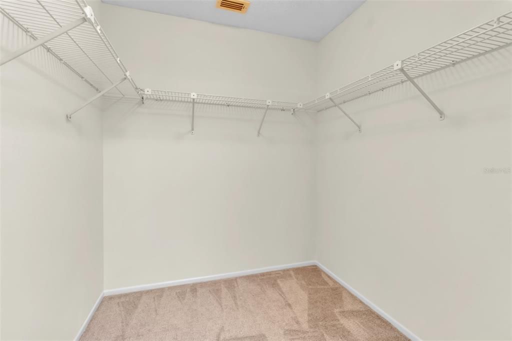 For Sale: $199,000 (2 beds, 2 baths, 1197 Square Feet)
