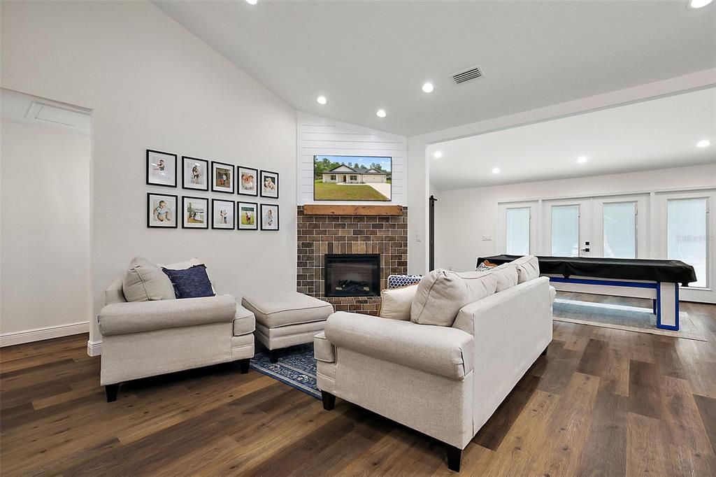 For Sale: $579,999 (3 beds, 2 baths, 1865 Square Feet)