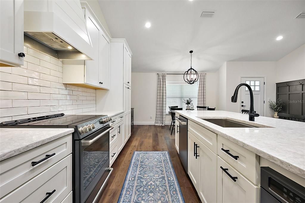 For Sale: $579,999 (3 beds, 2 baths, 1865 Square Feet)