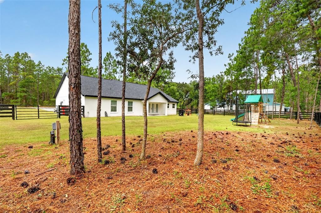 For Sale: $579,999 (3 beds, 2 baths, 1865 Square Feet)