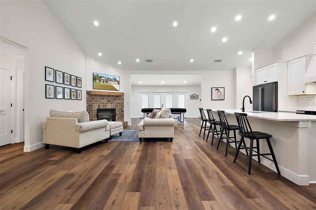 For Sale: $579,999 (3 beds, 2 baths, 1865 Square Feet)