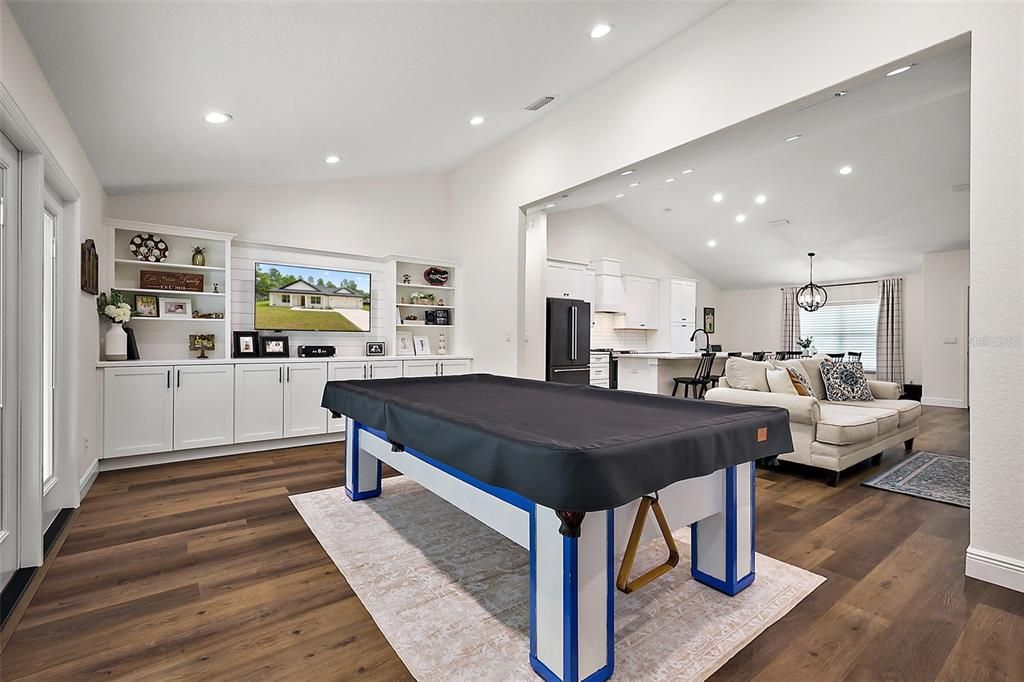 For Sale: $579,999 (3 beds, 2 baths, 1865 Square Feet)