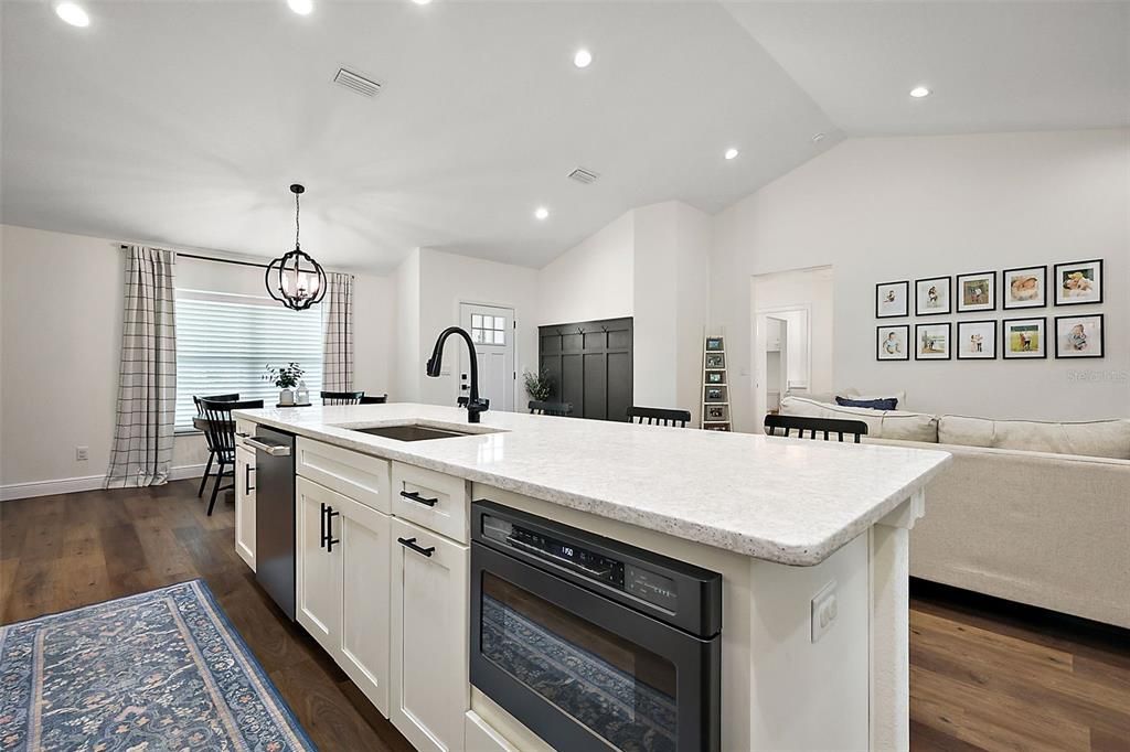 For Sale: $579,999 (3 beds, 2 baths, 1865 Square Feet)