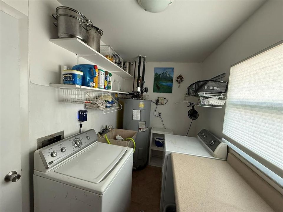 В аренду: $1,750 (2 спален, 2 ванн, 1564 Квадратных фут)