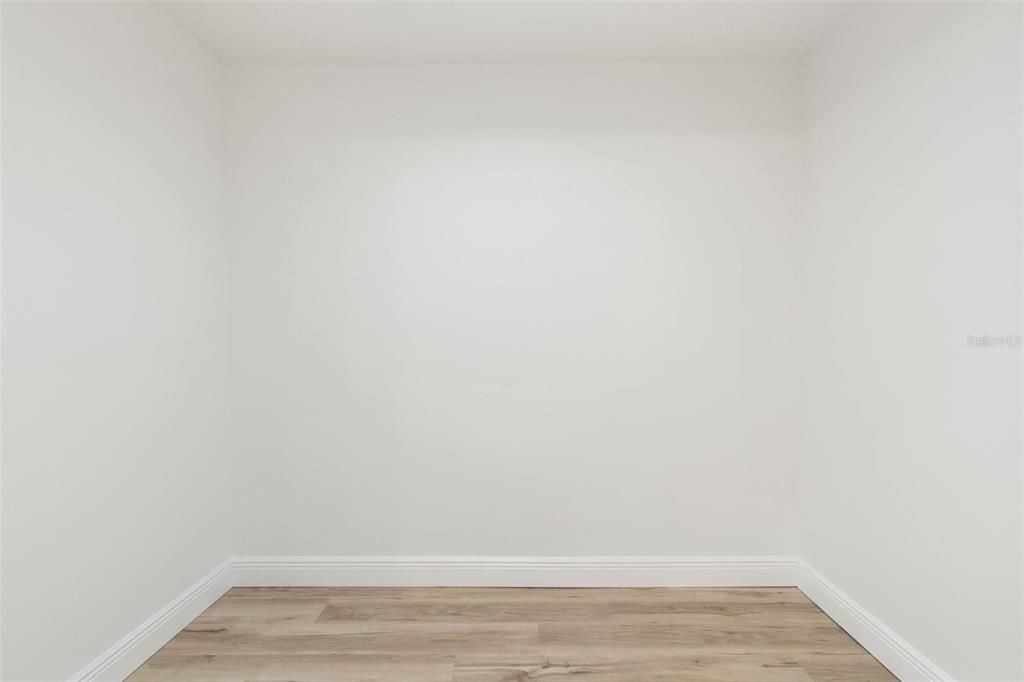 For Sale: $379,000 (3 beds, 3 baths, 1680 Square Feet)
