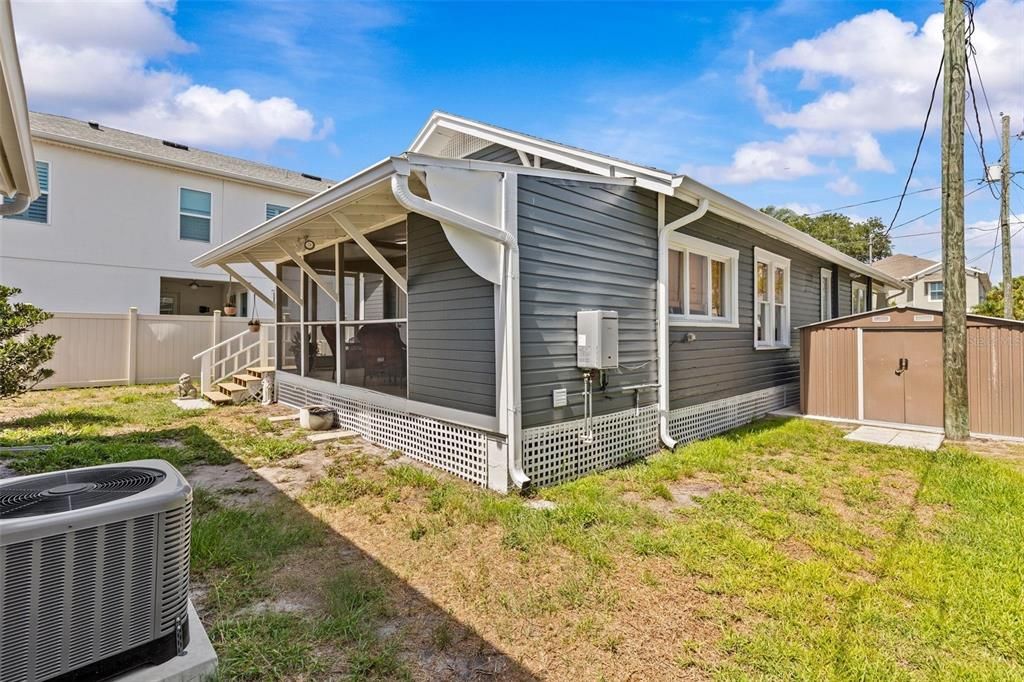 For Sale: $1,250,000 (4 beds, 3 baths, 2031 Square Feet)