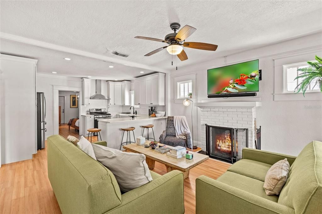 For Sale: $1,250,000 (4 beds, 3 baths, 2031 Square Feet)