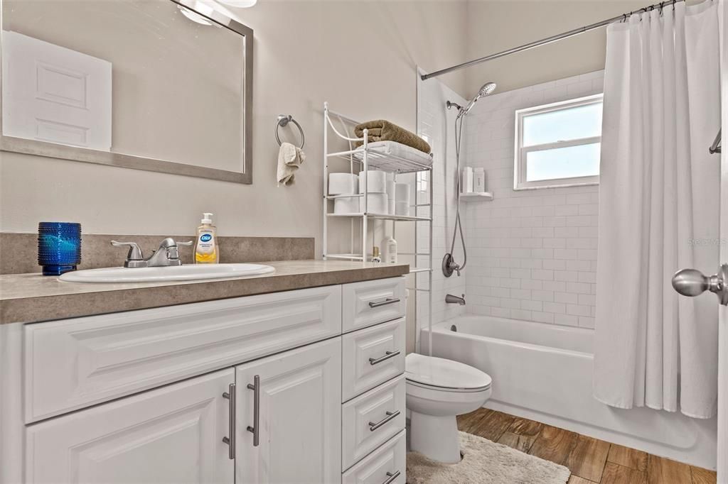 For Sale: $1,250,000 (4 beds, 3 baths, 2031 Square Feet)