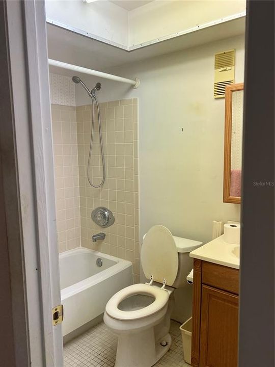 For Sale: $349,900 (3 beds, 2 baths, 1714 Square Feet)